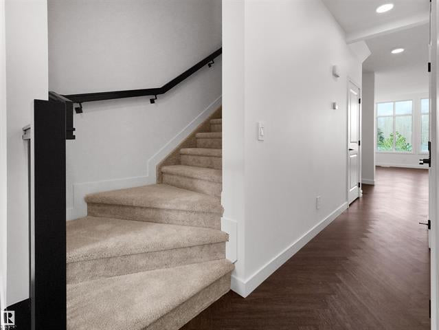 Rohit Homes – 20624 43 Avenue NW