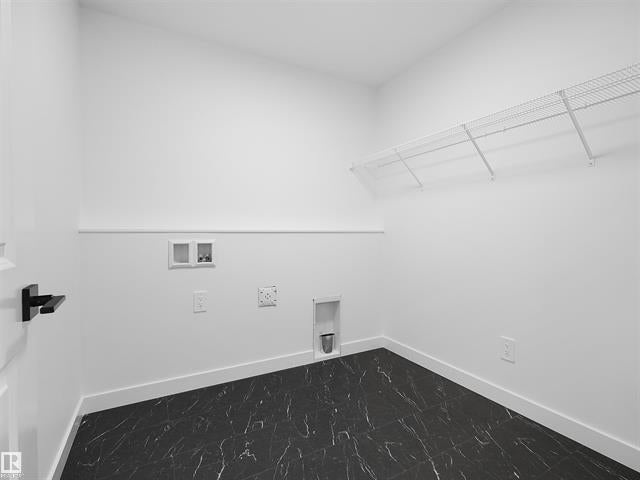Rohit Homes – 20624 43 Avenue NW