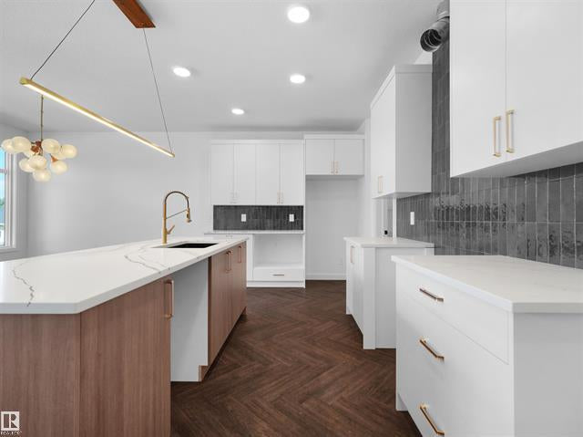Rohit Homes – 20624 43 Avenue NW