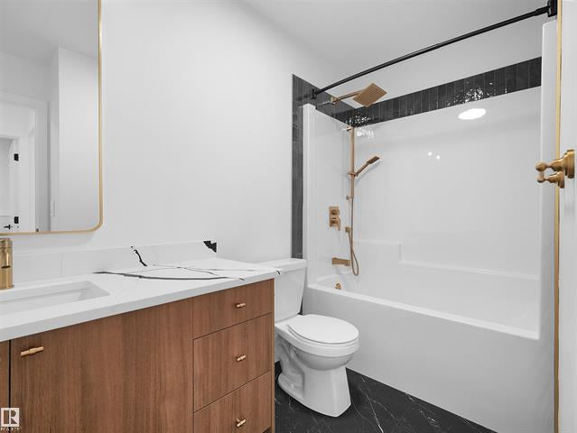 Rohit Homes – 20624 43 Avenue NW