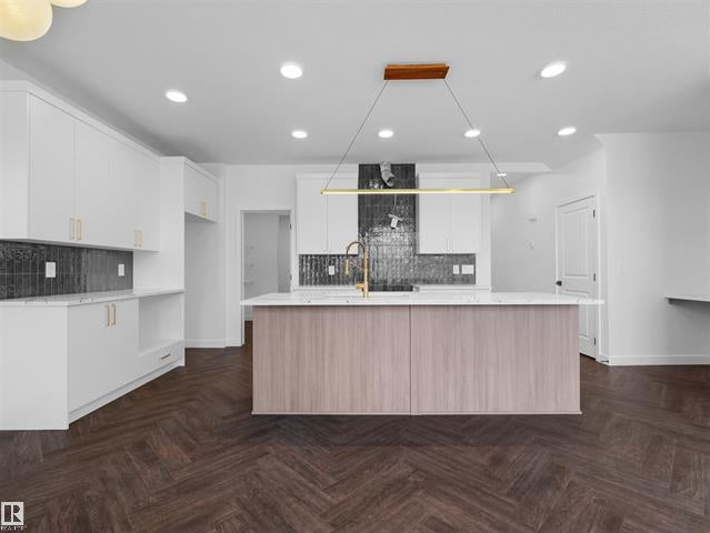 Rohit Homes – 20624 43 Avenue NW