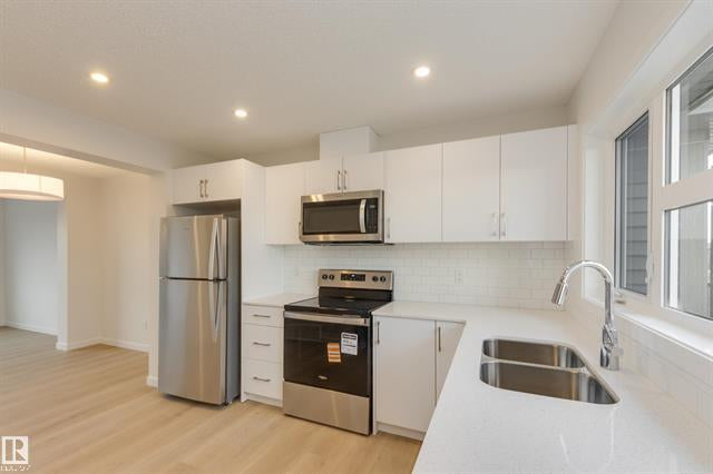 Jayman BUILT – 17234 4 Street NW