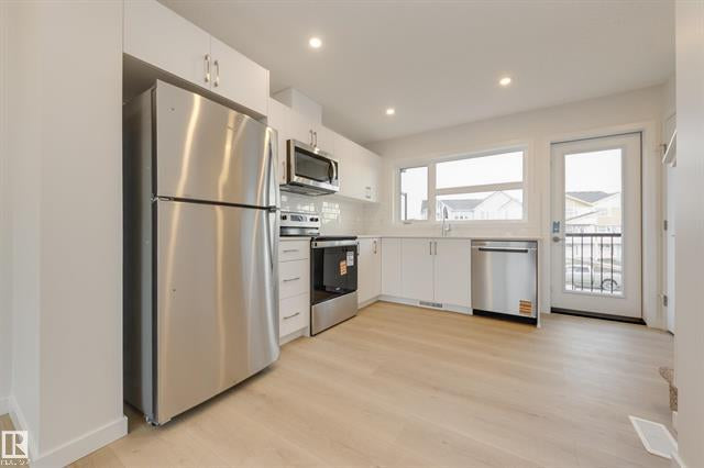 Jayman BUILT – 17234 4 Street NW