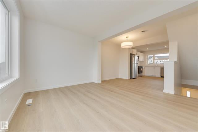 Jayman BUILT – 17234 4 Street NW