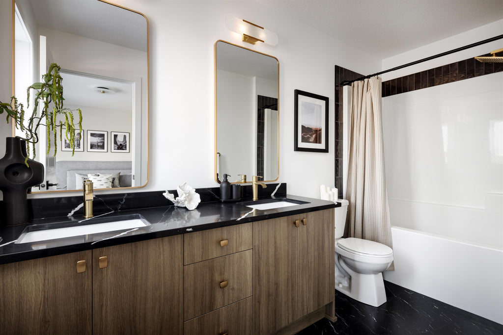 Rohit Homes – 8255 Kiriak Loop SW