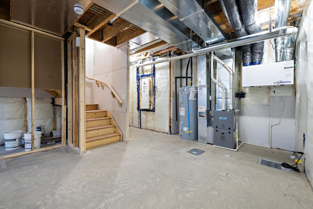 Sterling Homes – 18924 28 Avenue NW