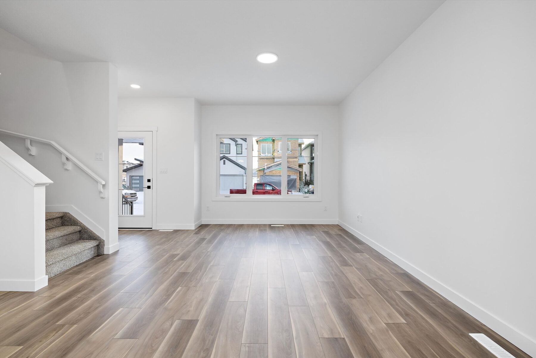 Sterling Homes – 18924 28 Avenue NW