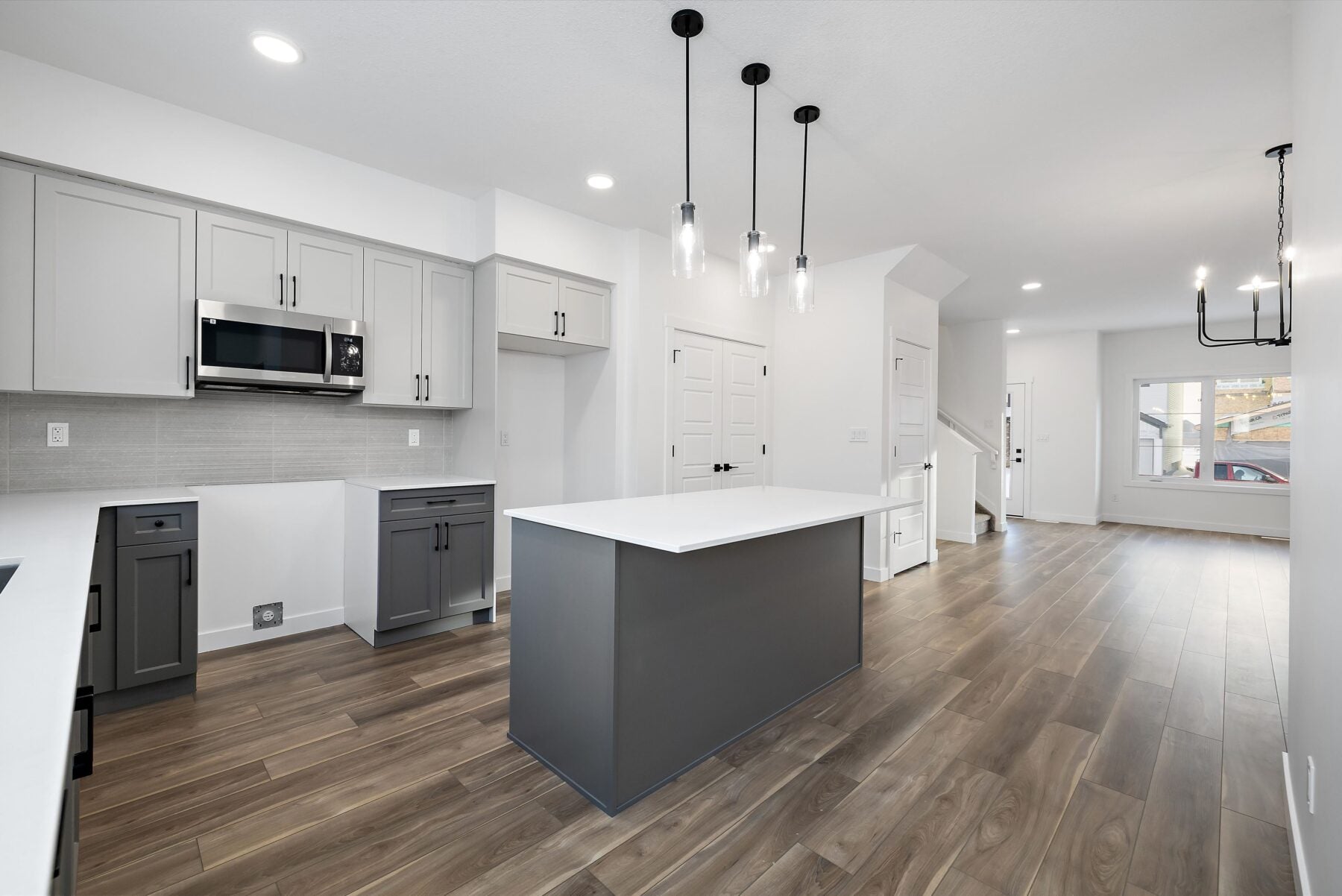 Sterling Homes – 18924 28 Avenue NW
