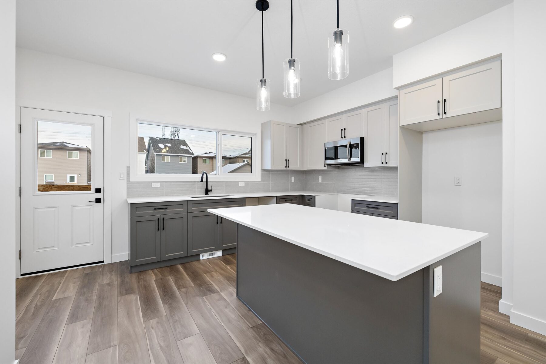 Sterling Homes – 18924 28 Avenue NW