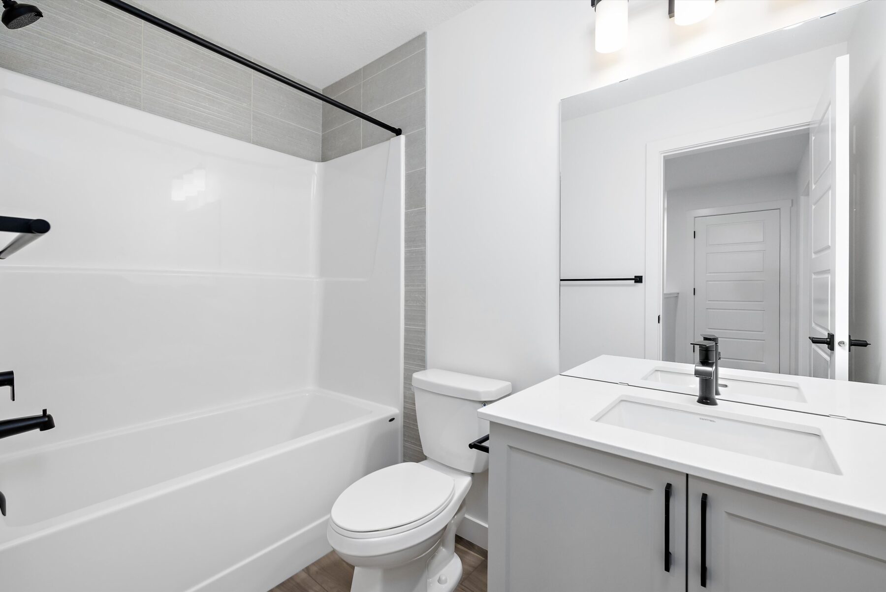 Sterling Homes – 18924 28 Avenue NW