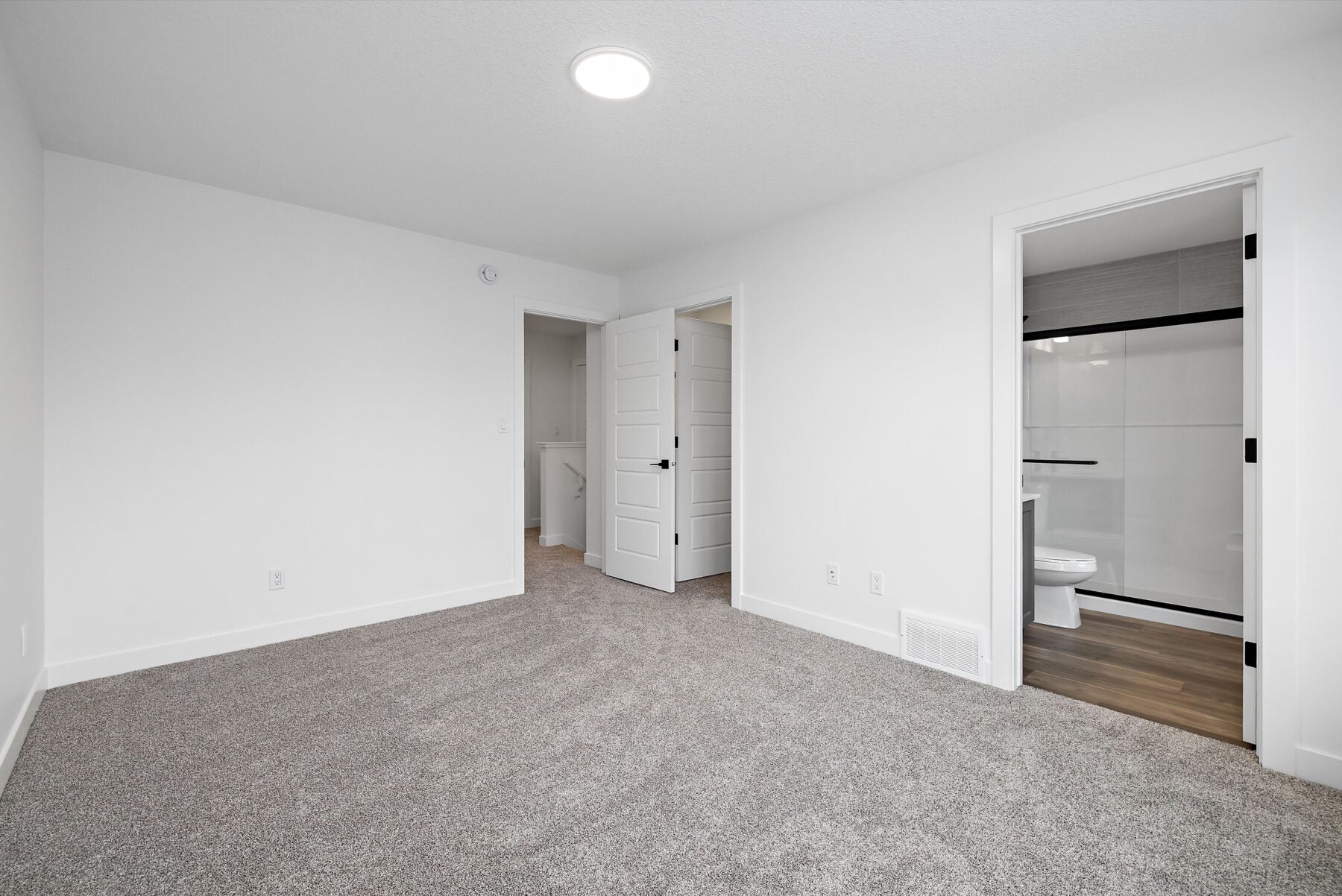 Sterling Homes – 18924 28 Avenue NW