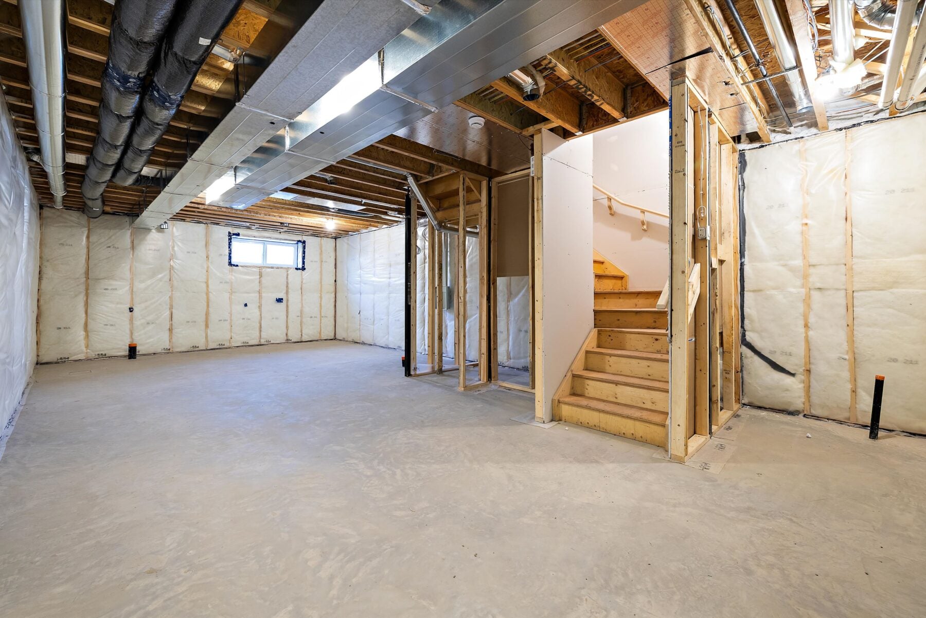 Sterling Homes – 18924 28 Avenue NW