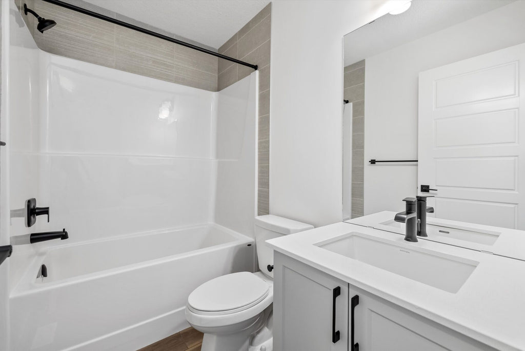 Sterling Homes – 18847 29 Avenue NW