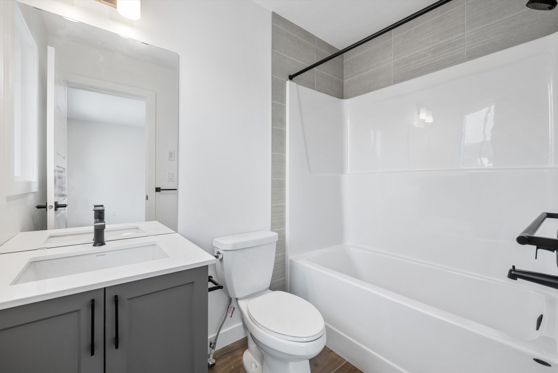 Sterling Homes – 18847 29 Avenue NW