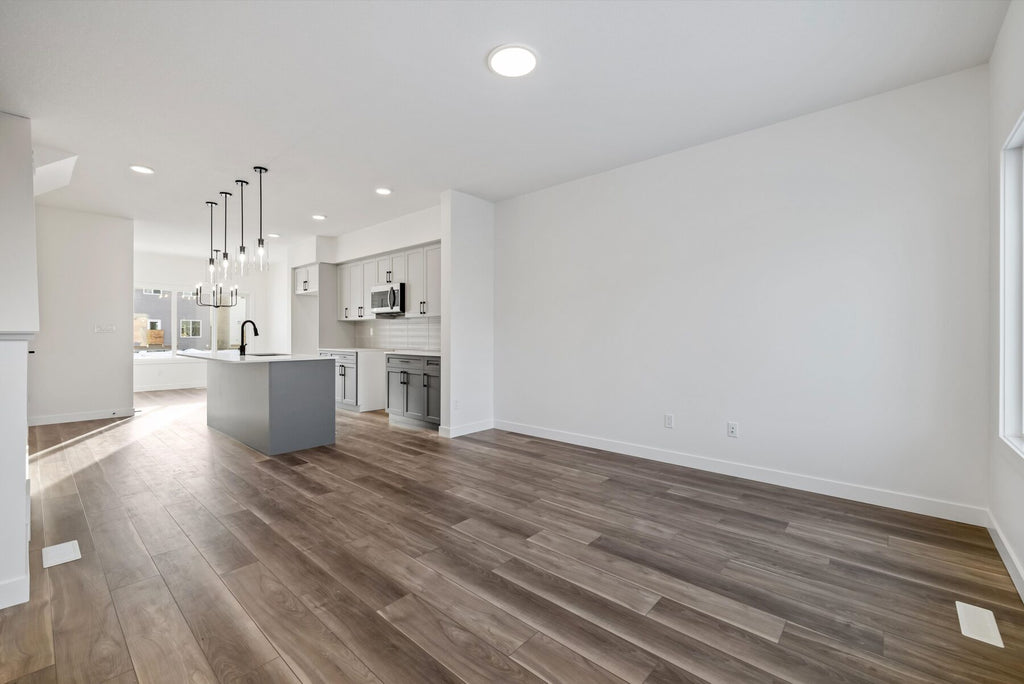 Sterling Homes – 18847 29 Avenue NW