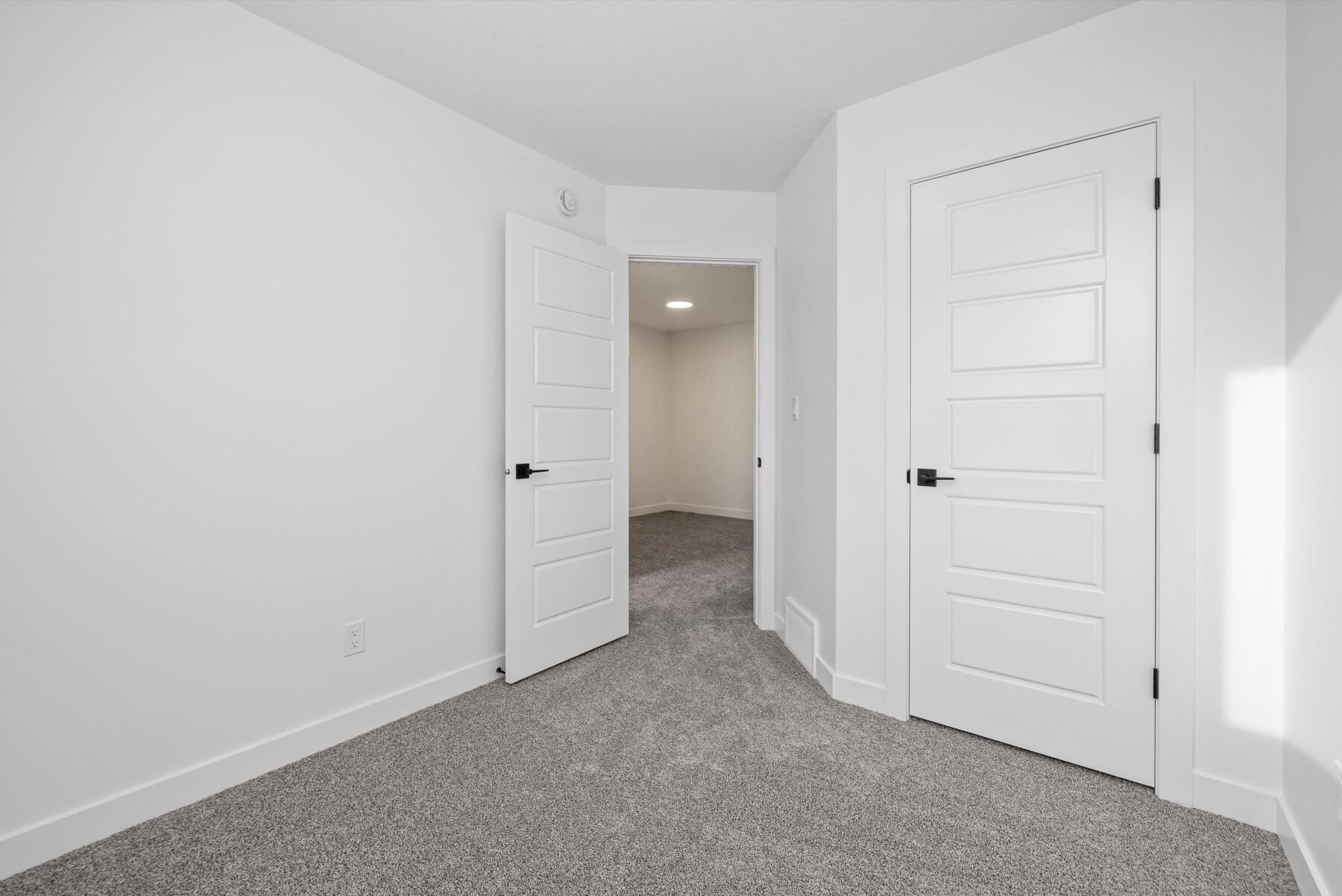 Sterling Homes – 18847 29 Avenue NW