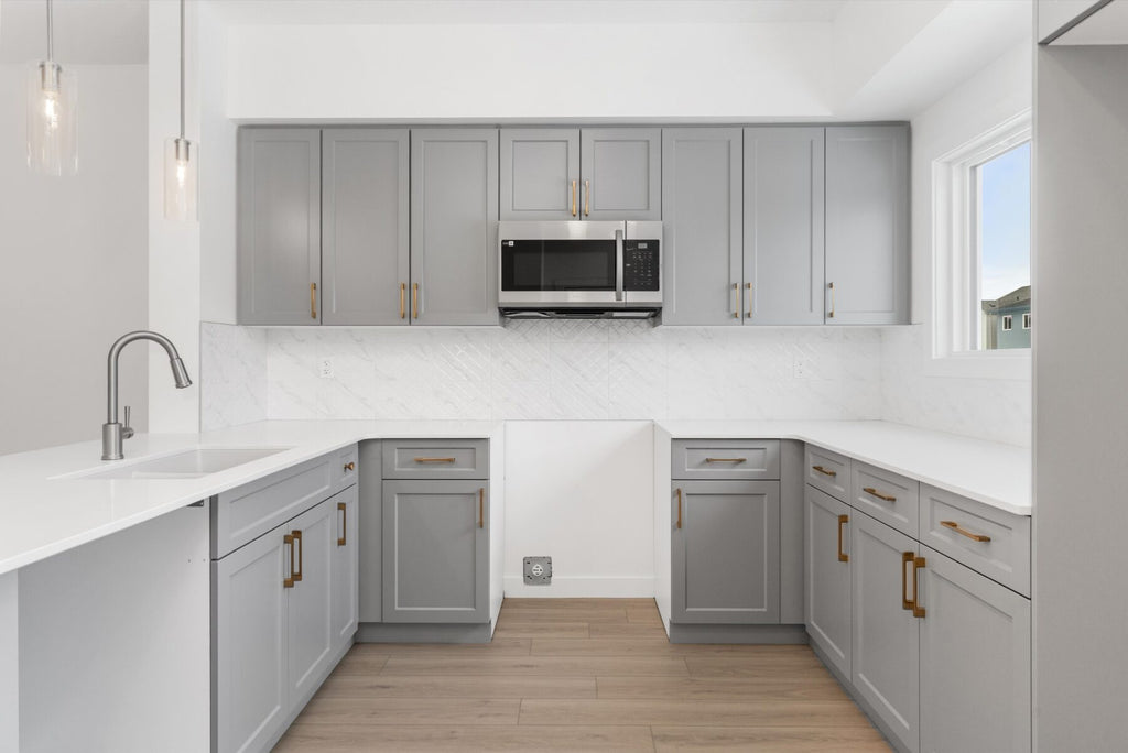 Sterling Homes – 18816 28 Avenue NW