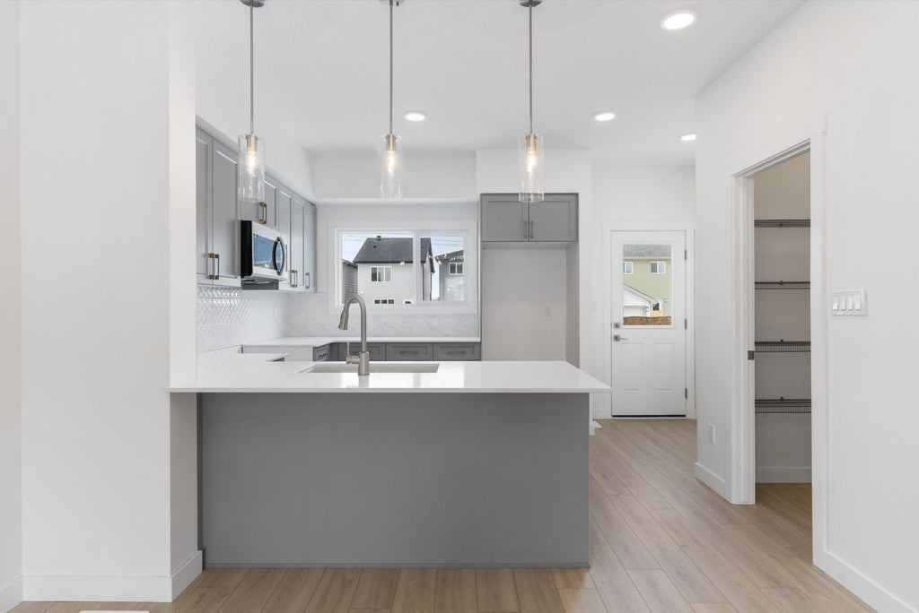 Sterling Homes – 18816 28 Avenue NW