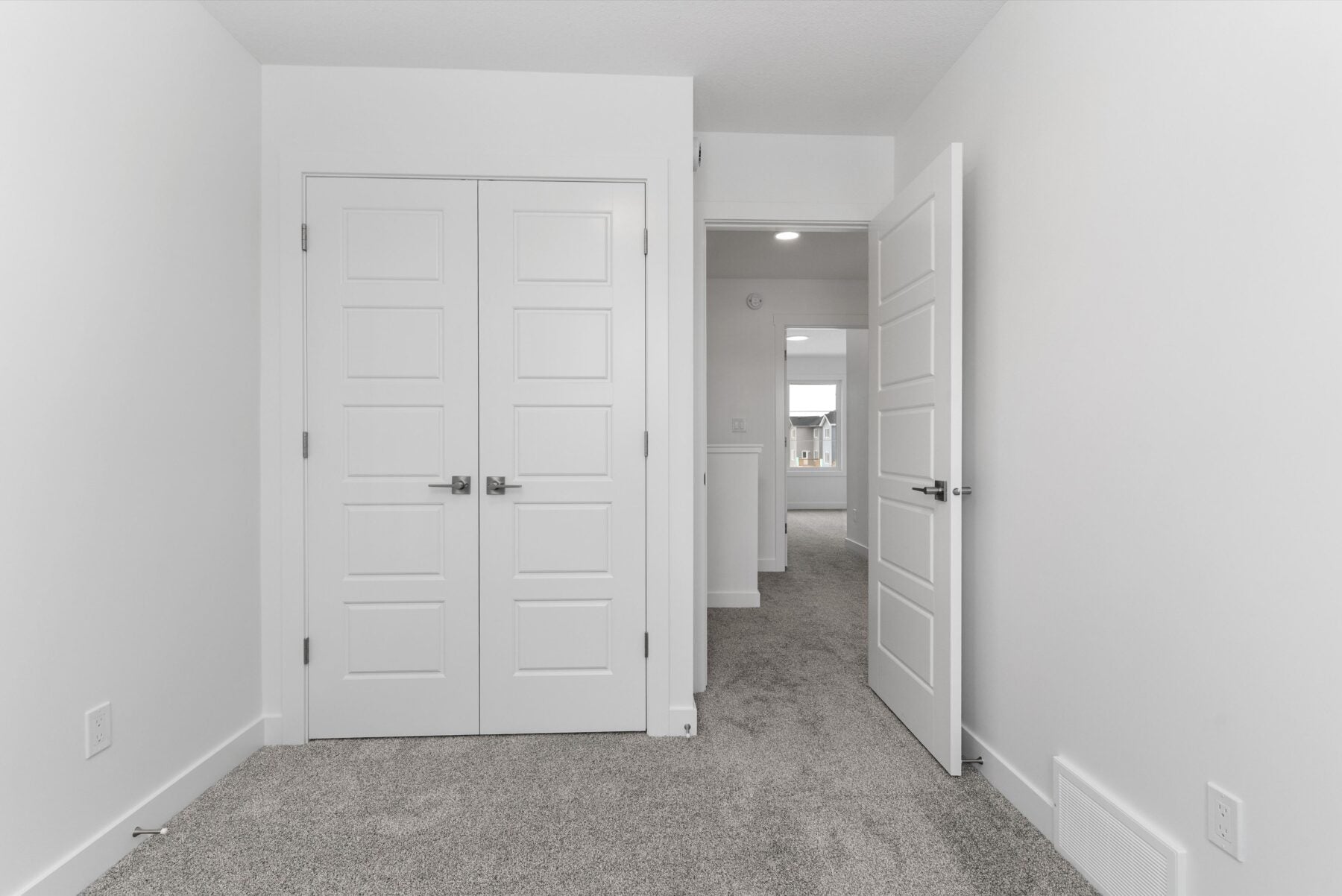 Sterling Homes – 18816 28 Avenue NW