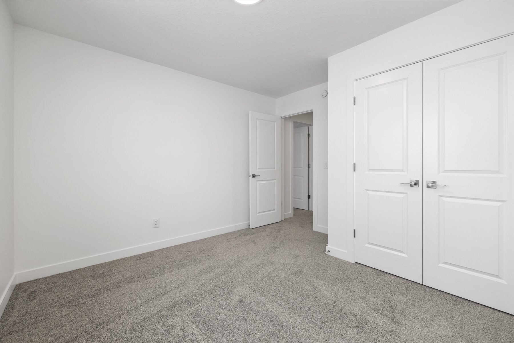 Sterling Homes – 19051 20 Avenue NW