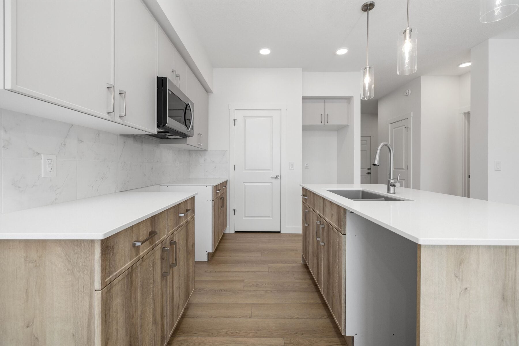 Sterling Homes – 19051 20 Avenue NW