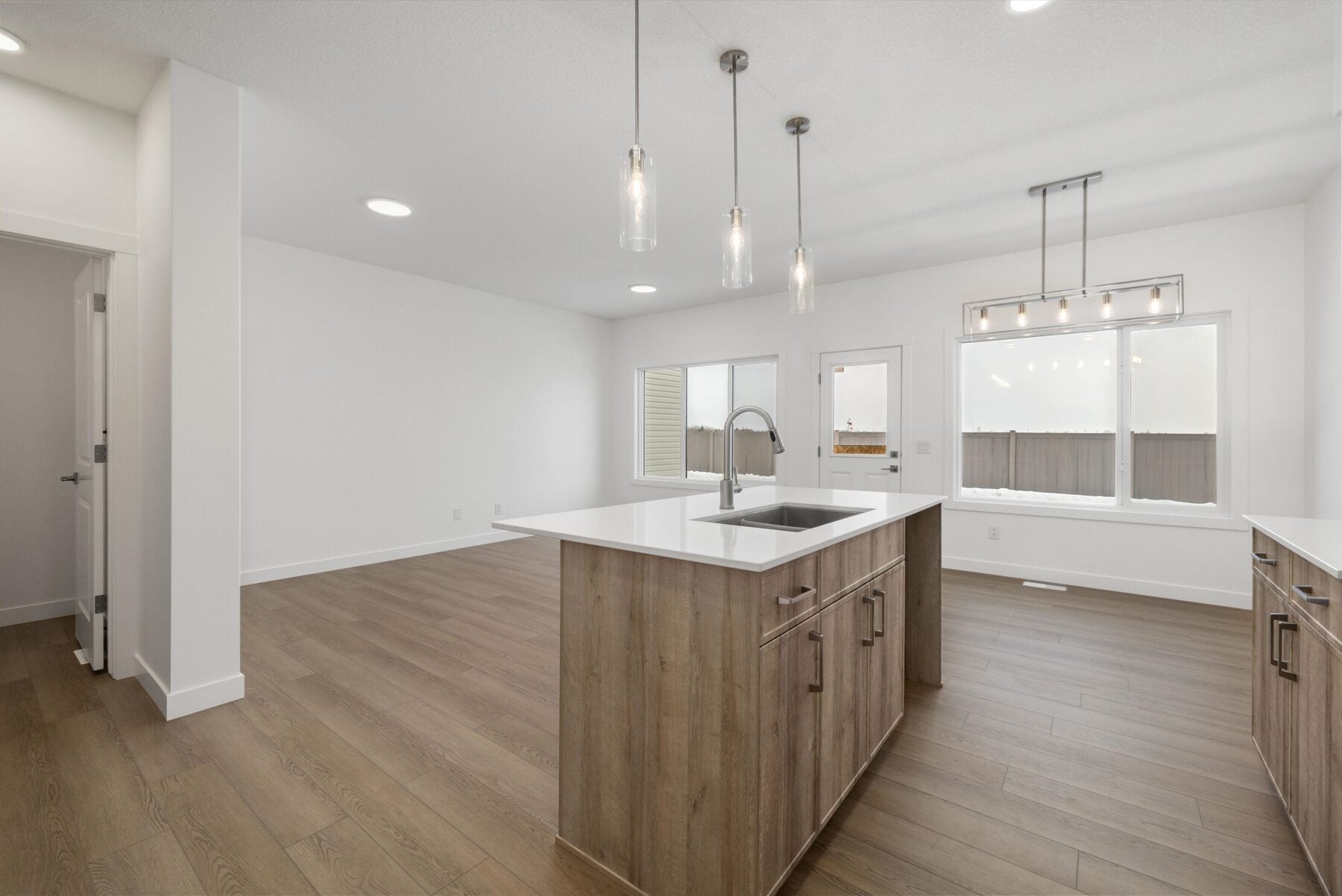 Sterling Homes – 19051 20 Avenue NW