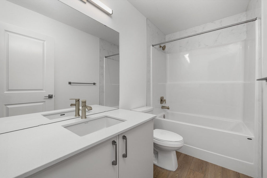 Sterling Homes – 19051 20 Avenue NW