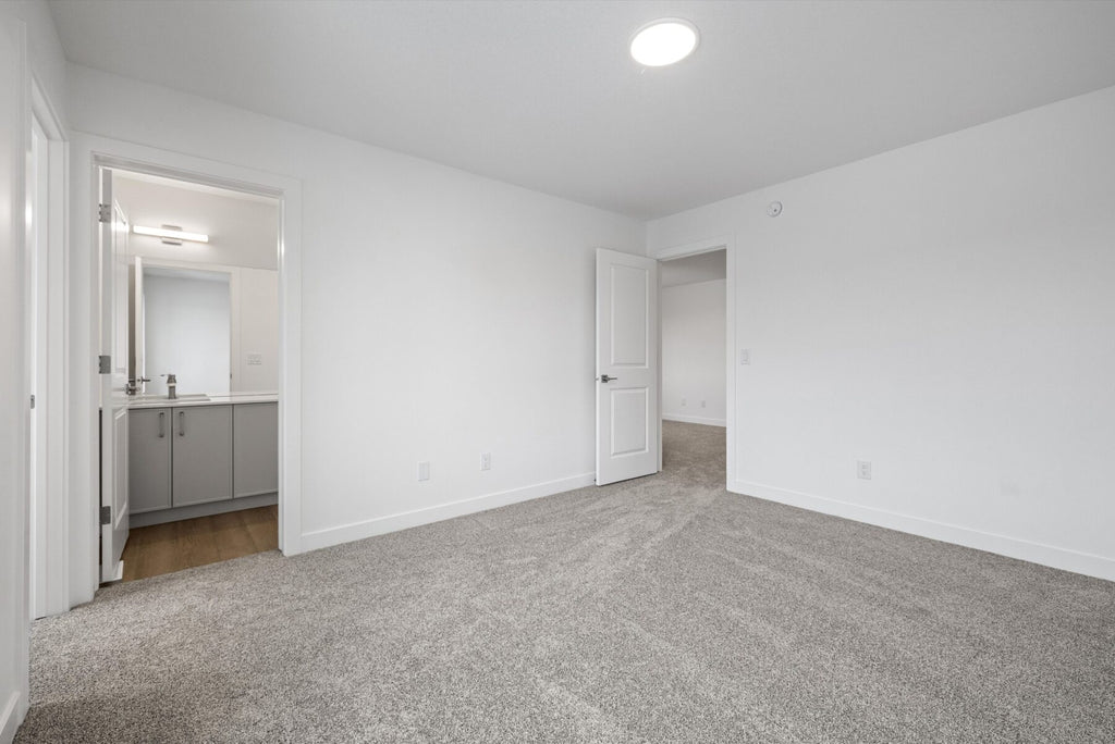 Sterling Homes – 19051 20 Avenue NW