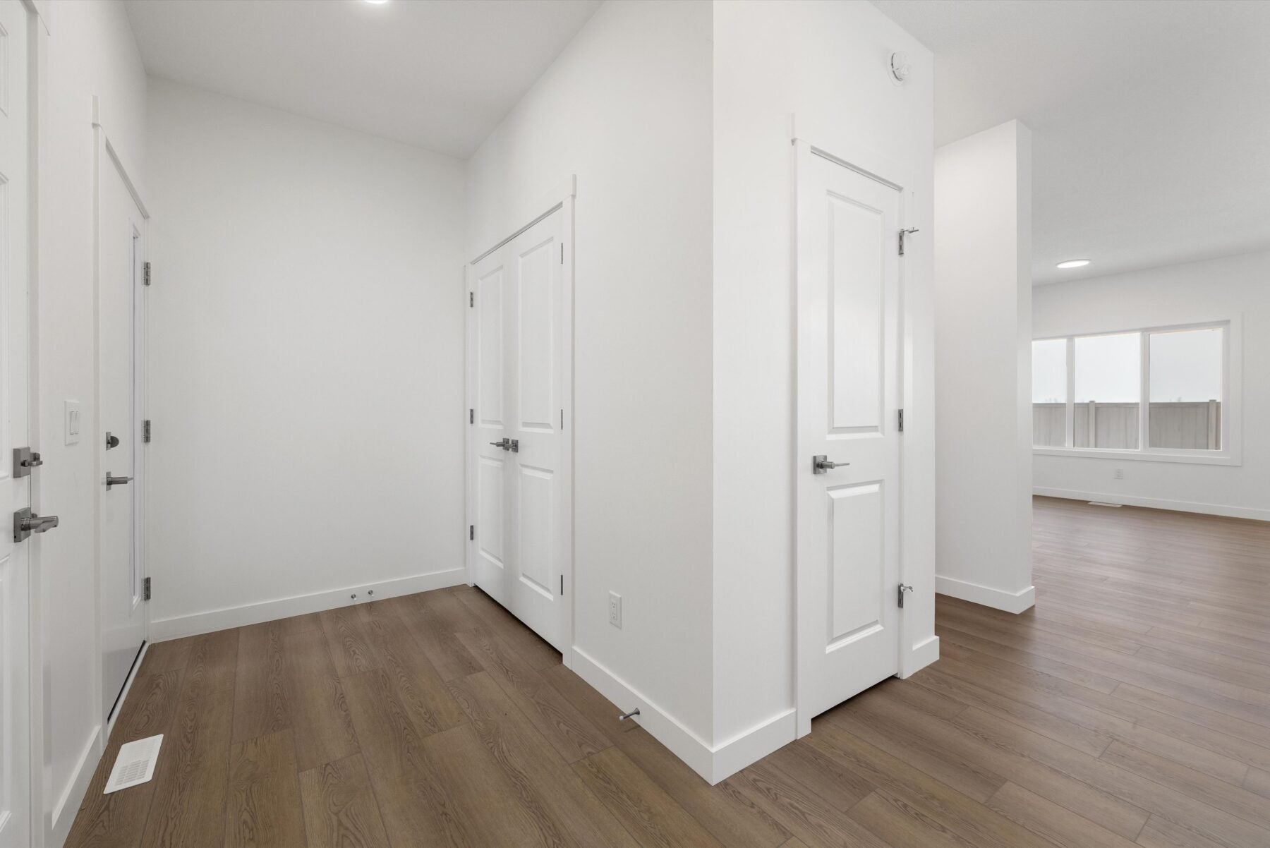 Sterling Homes – 19051 20 Avenue NW