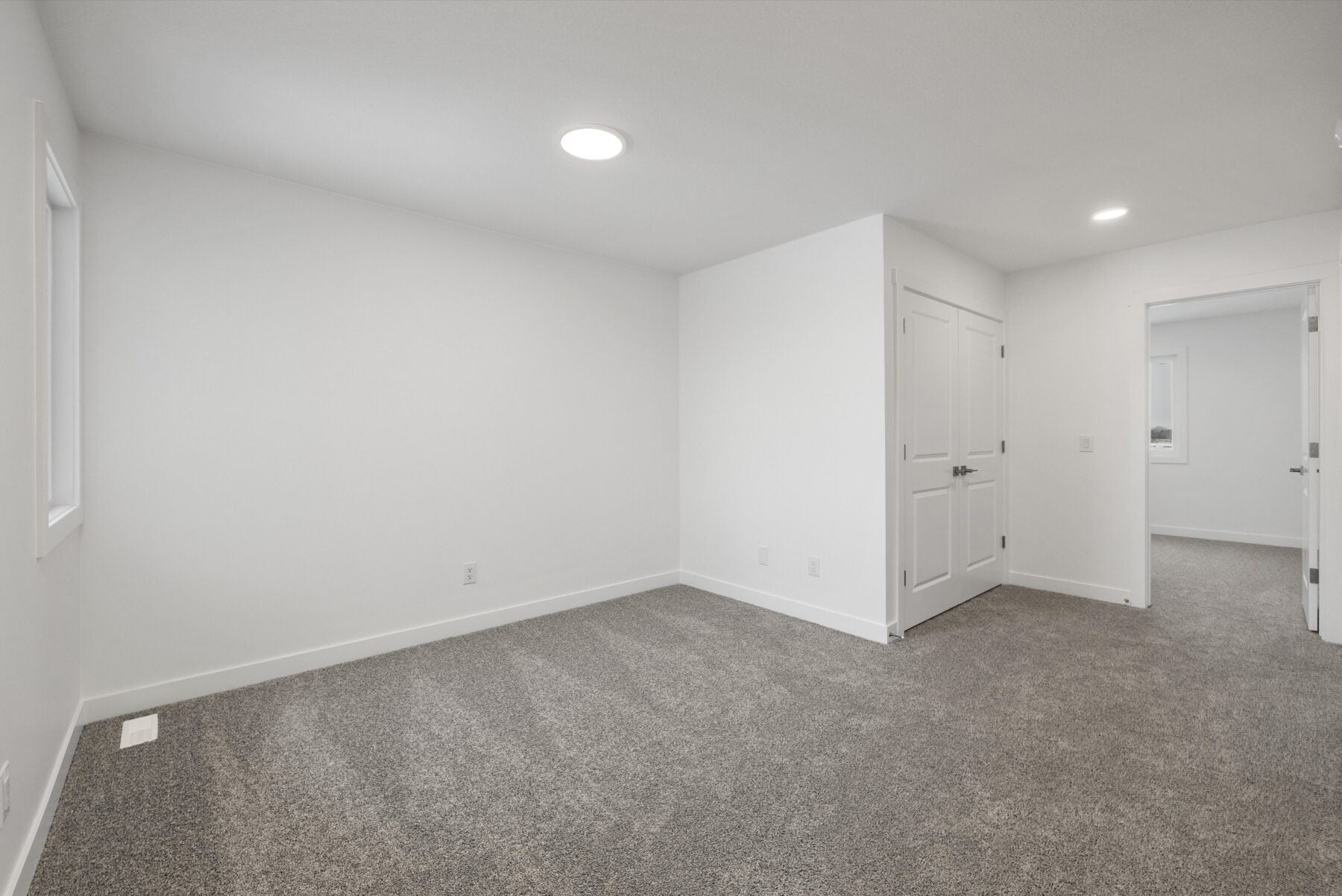 Sterling Homes – 19051 20 Avenue NW