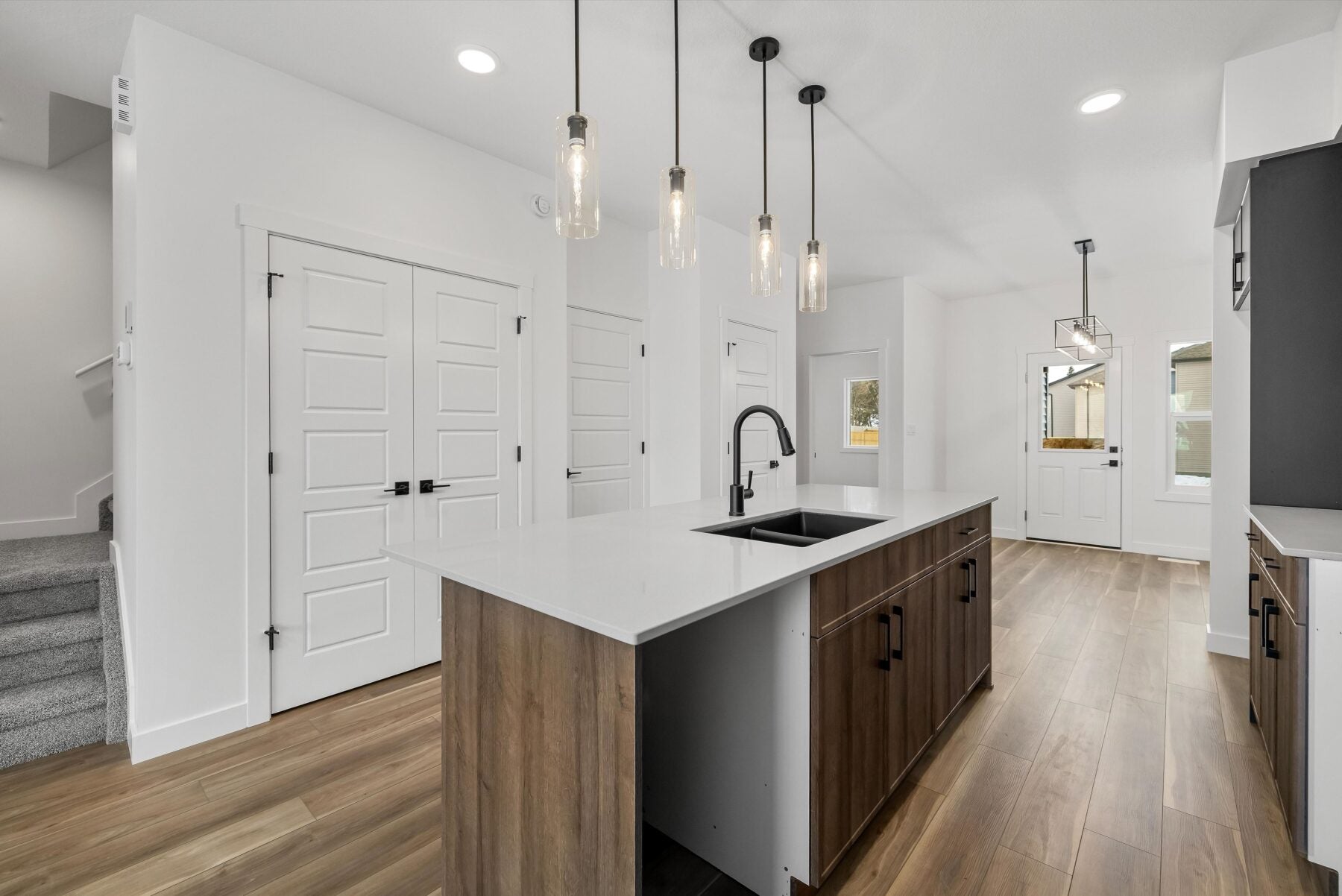 Sterling Homes – 20820 40 Avenue NW