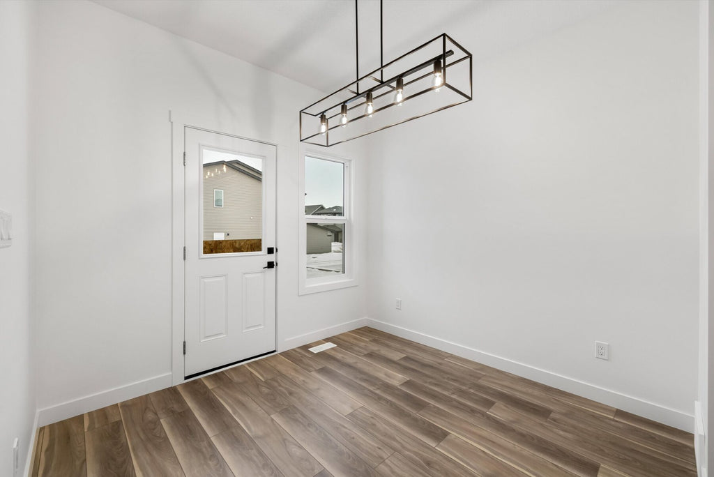 Sterling Homes – 20820 40 Avenue NW