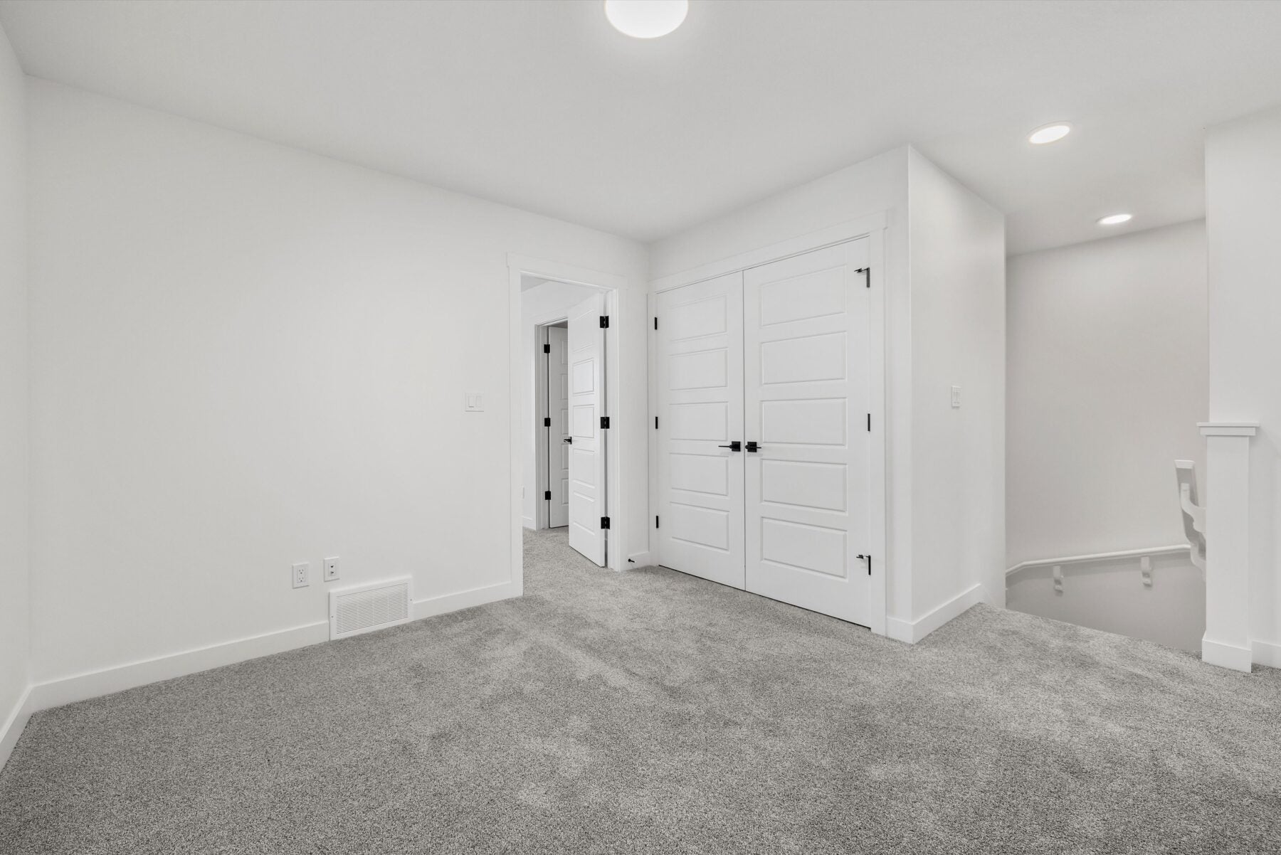 Sterling Homes – 20820 40 Avenue NW