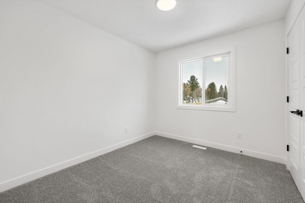 Sterling Homes – 20820 40 Avenue NW