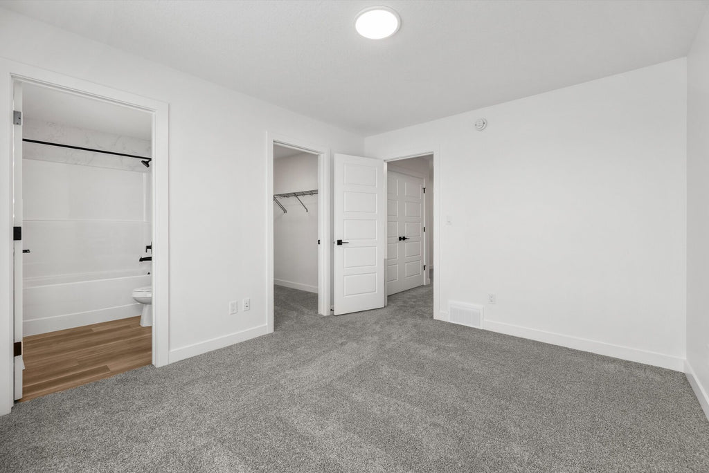 Sterling Homes – 20820 40 Avenue NW