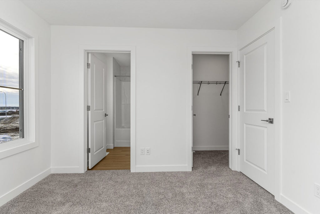 Sterling Homes – 20808 40 Avenue NW