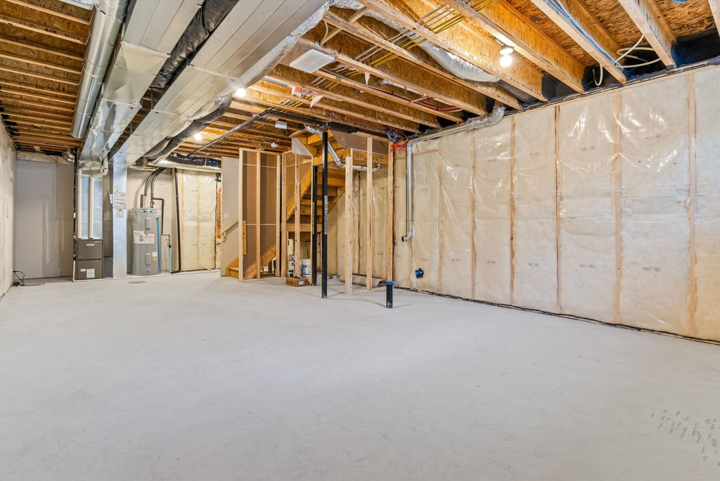 Sterling Homes – 20808 40 Avenue NW