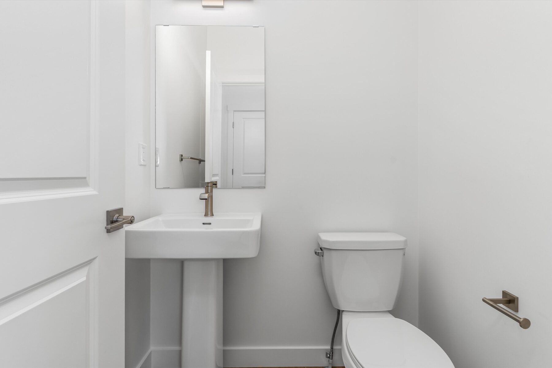 Sterling Homes – 20808 40 Avenue NW