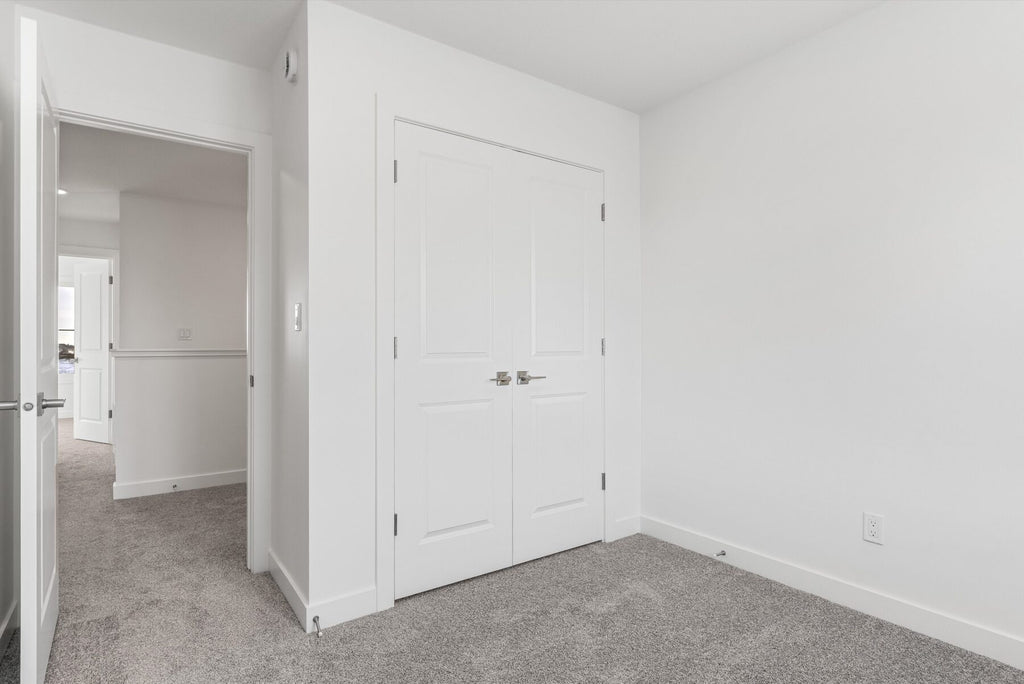 Sterling Homes – 20808 40 Avenue NW