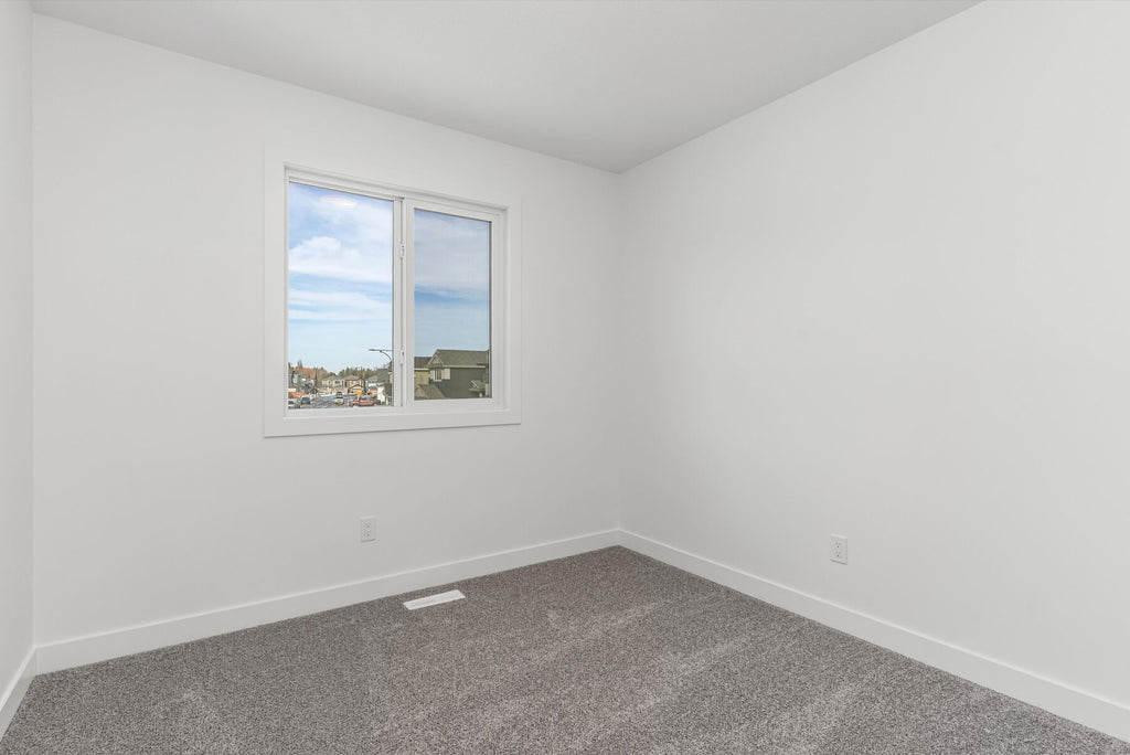 Sterling Homes – 20808 40 Avenue NW