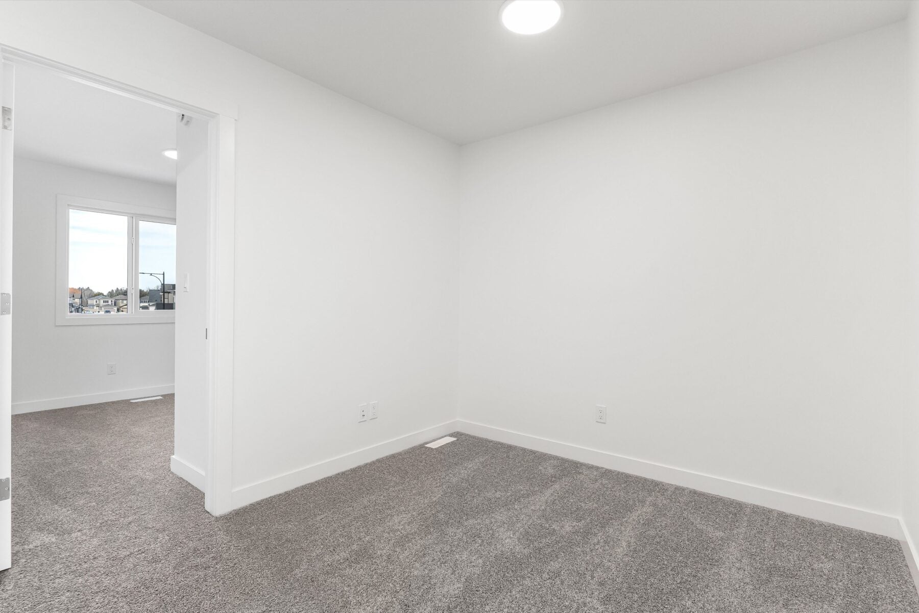 Sterling Homes – 20808 40 Avenue NW