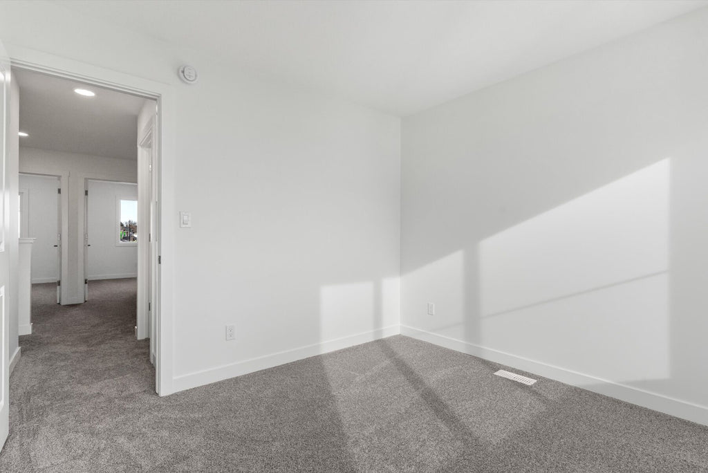 Sterling Homes – 20808 40 Avenue NW