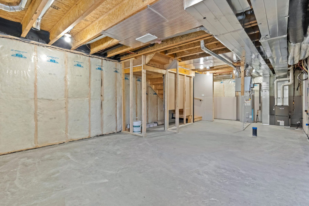 Sterling Homes – 1609 210A Street NW