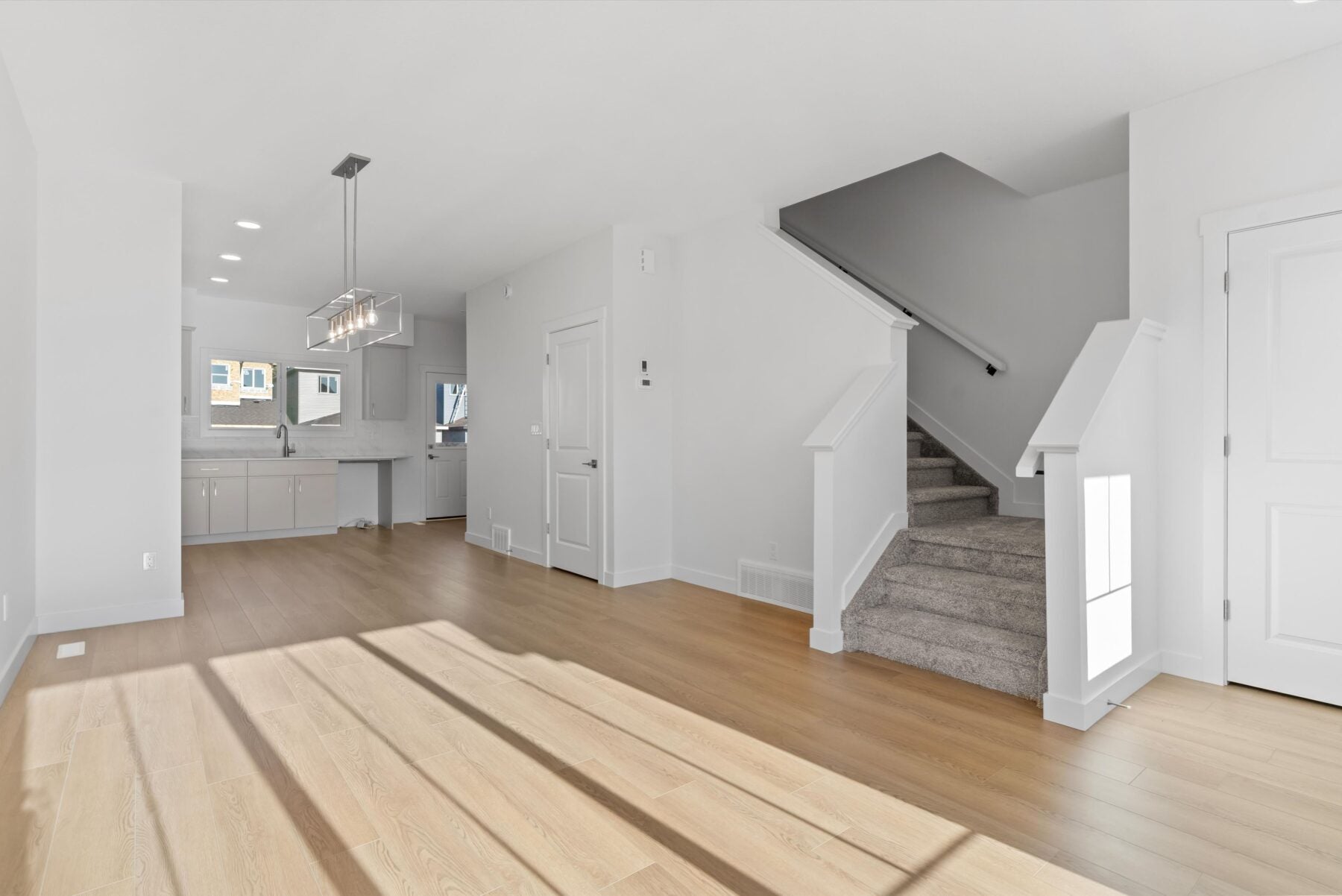 Sterling Homes – 1609 210A Street NW