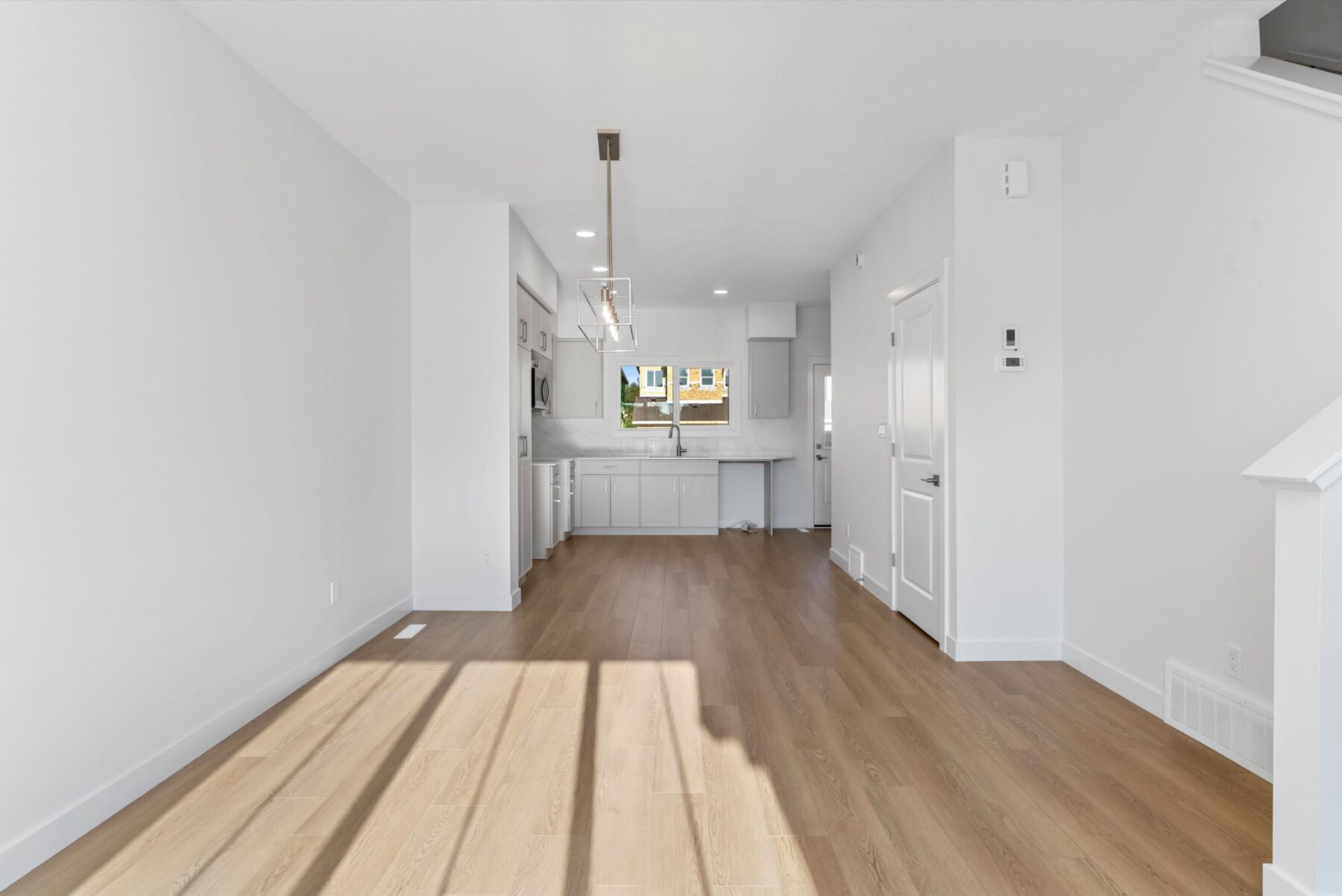 Sterling Homes – 1609 210A Street NW