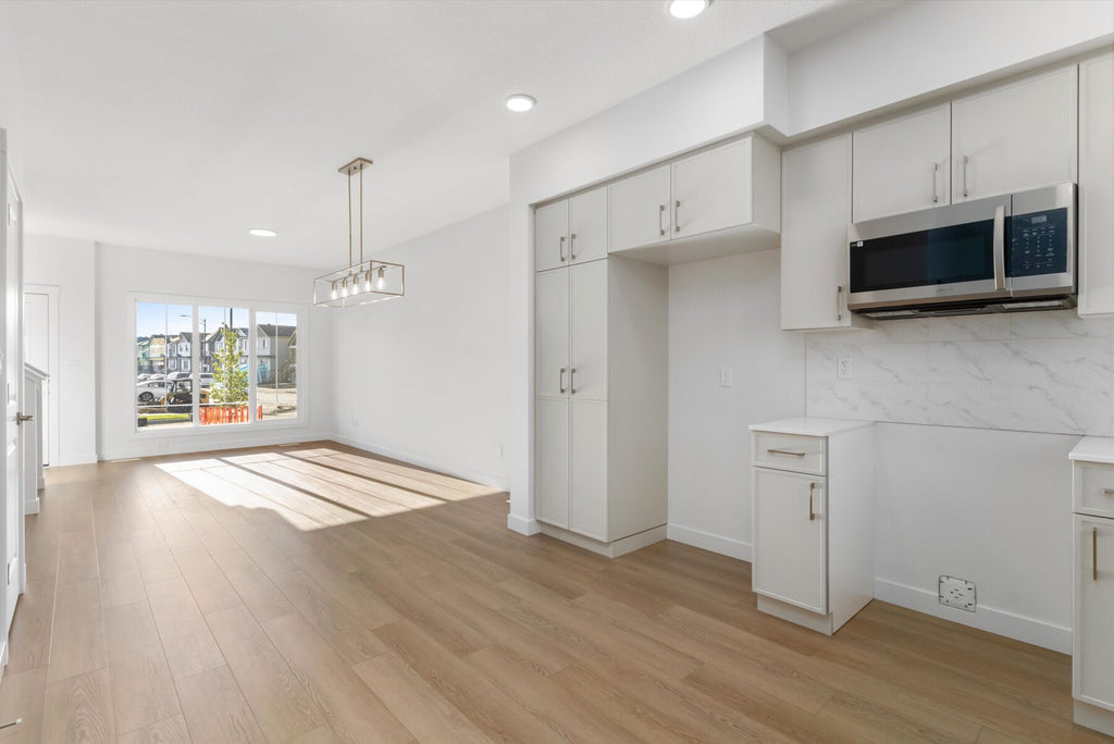 Sterling Homes – 1609 210A Street NW