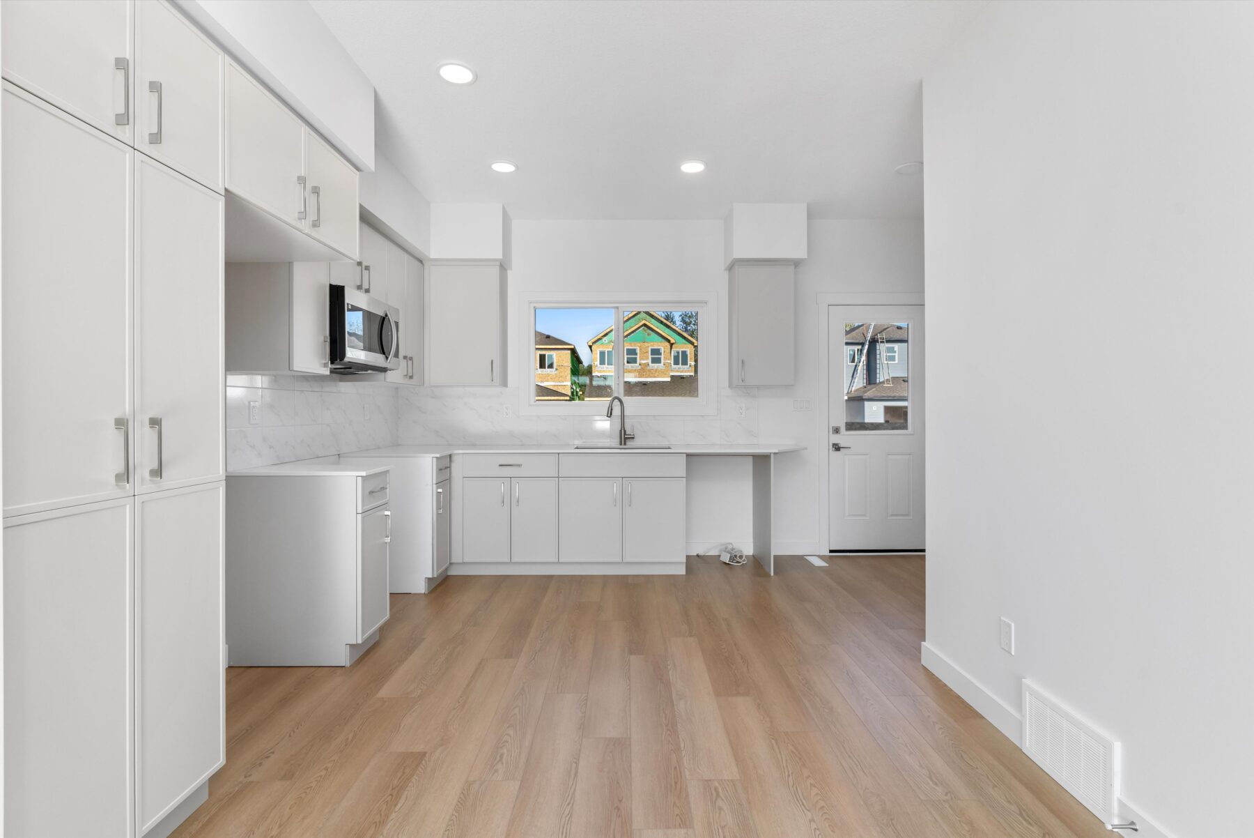 Sterling Homes – 1609 210A Street NW