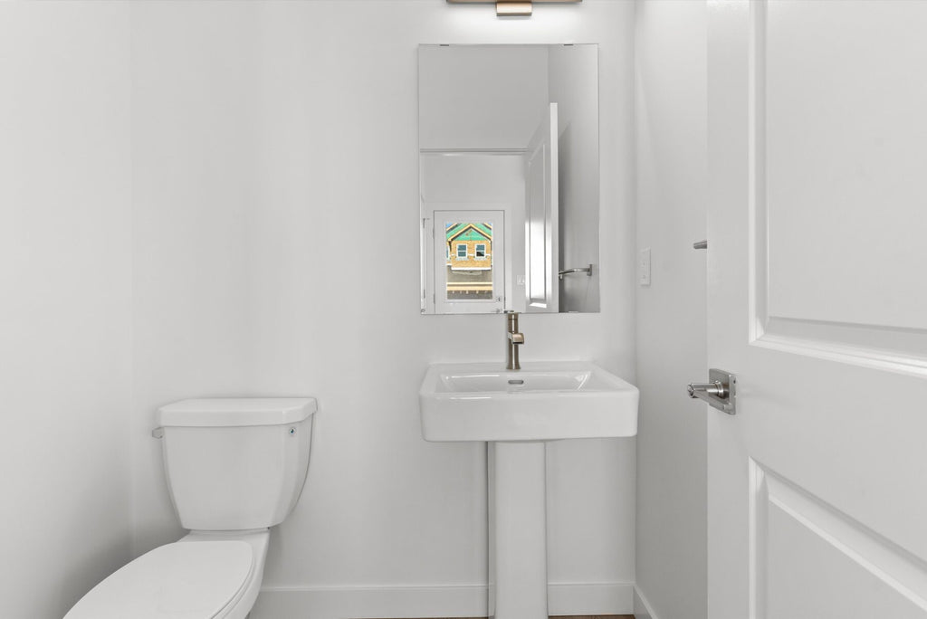 Sterling Homes – 1609 210A Street NW