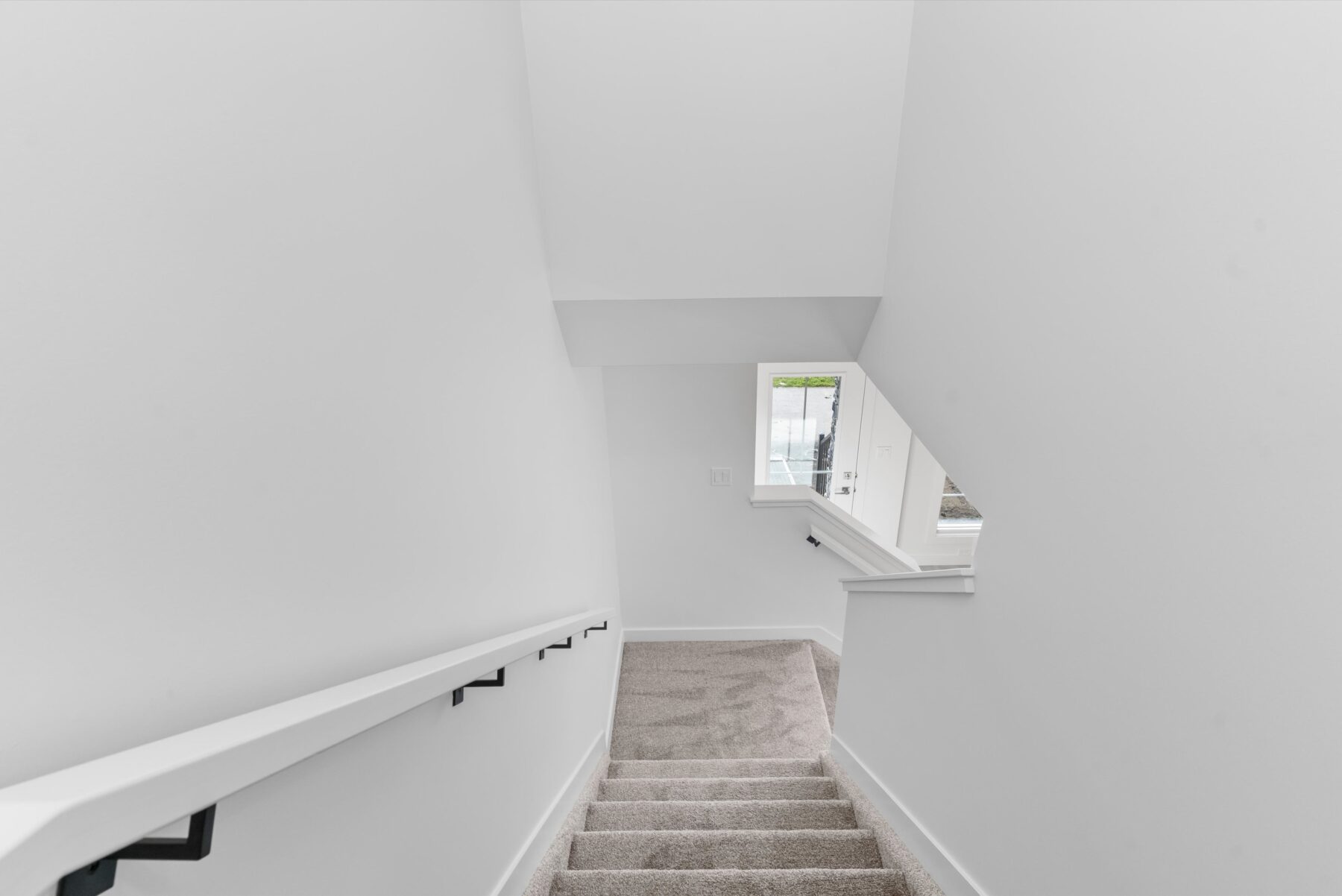 Sterling Homes – 1609 210A Street NW